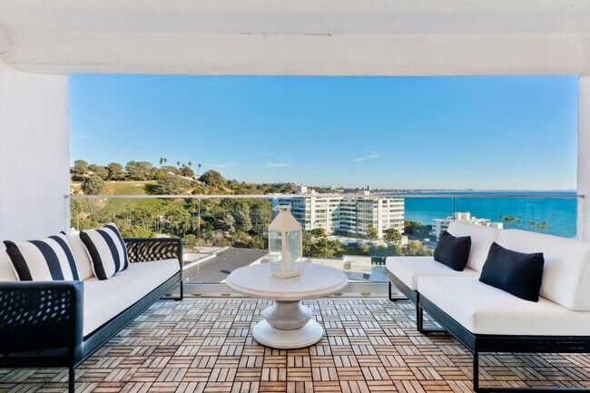 Building Photo - 17337 Tramonto Dr