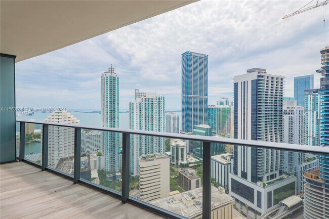 Building Photo - 801 S Miami Ave