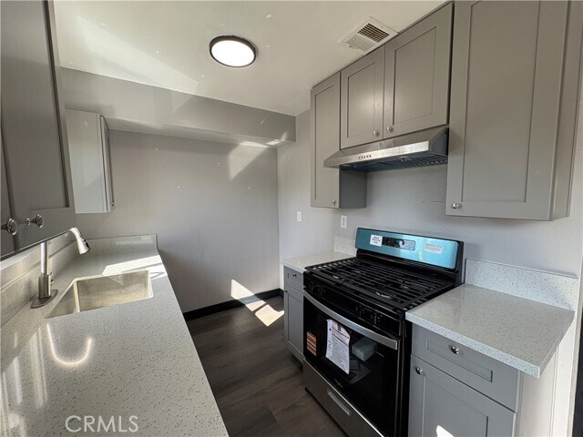 Foto del edificio - 2826 Cogswell Rd