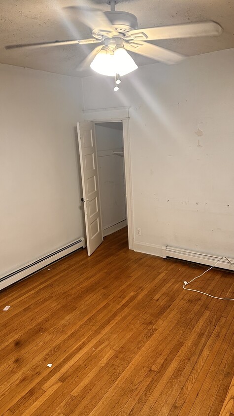 Primary Photo - 1643 W Virginia Ave NE