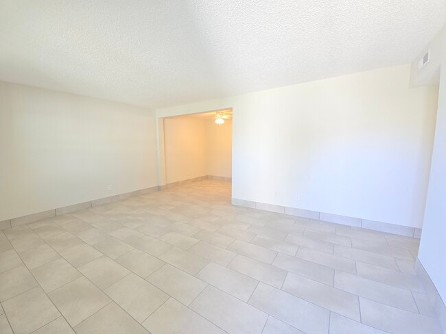 1 Bed/1 Bath Lg-Entrance, 1st Floor, - Marina Vista