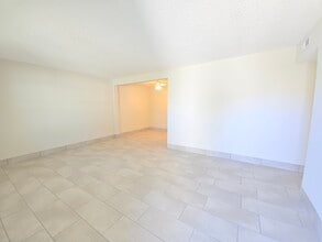 1 Bed/1 Bath Lg-Entrance, 1st Floor, - Marina Vista