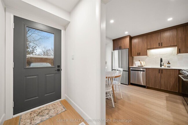 Photo du bâtiment - 135 Belmont Dr