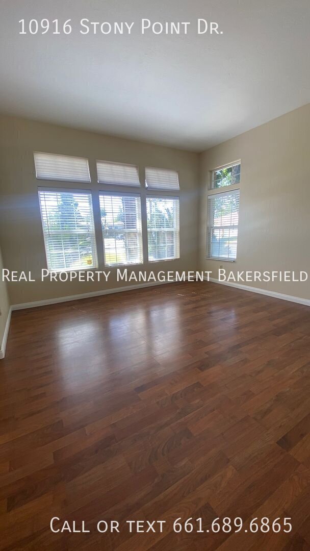 Building Photo - 10916 Stony Point Dr