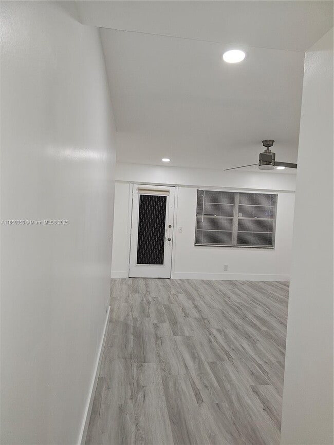 Building Photo - 13550 SW 6th Ct