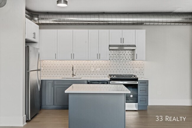 Foto del edificio - 2845 W Belden Ave