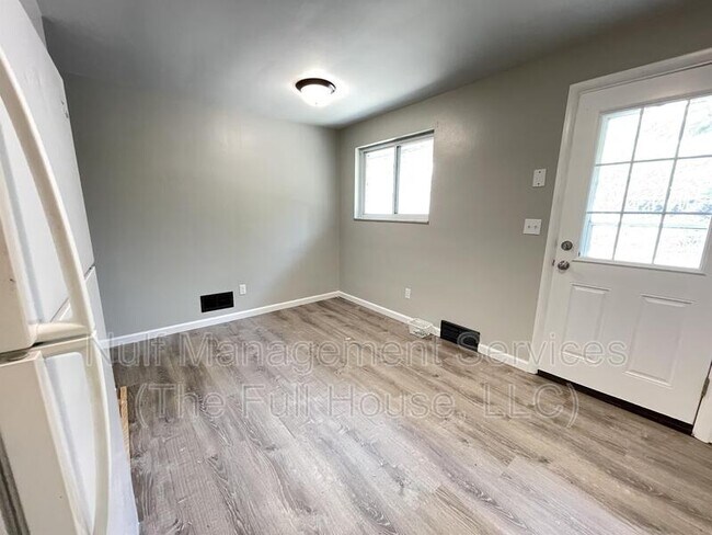 Building Photo - 307 Avenue A