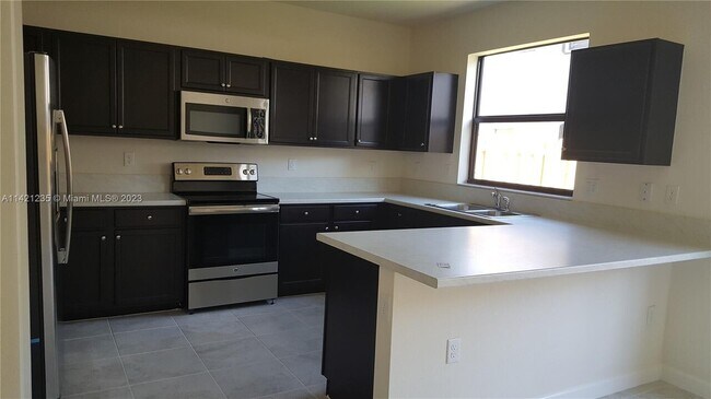 Foto del edificio - 11448 SW 252nd Ter