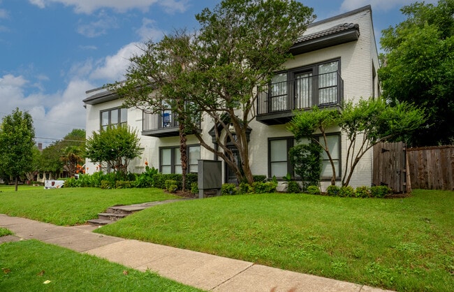 Building Photo - 5301 Reiger Ave