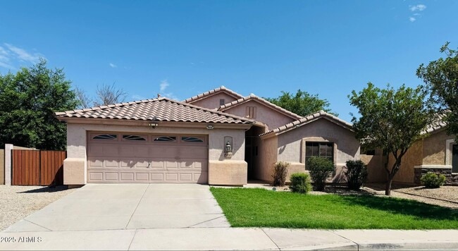 Building Photo - 374 W Oriole Way