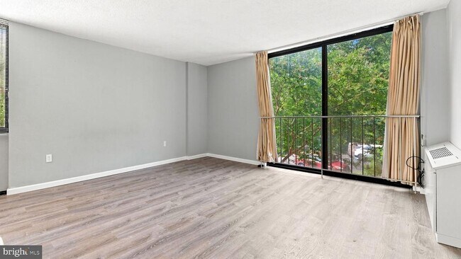 Foto del edificio - 801 Yale Ave