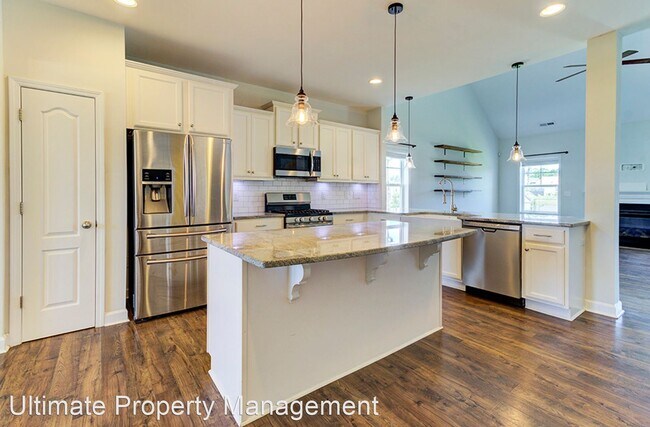 Building Photo - 4 br, 2.5 bath House - 7810 Bristlecone Drive