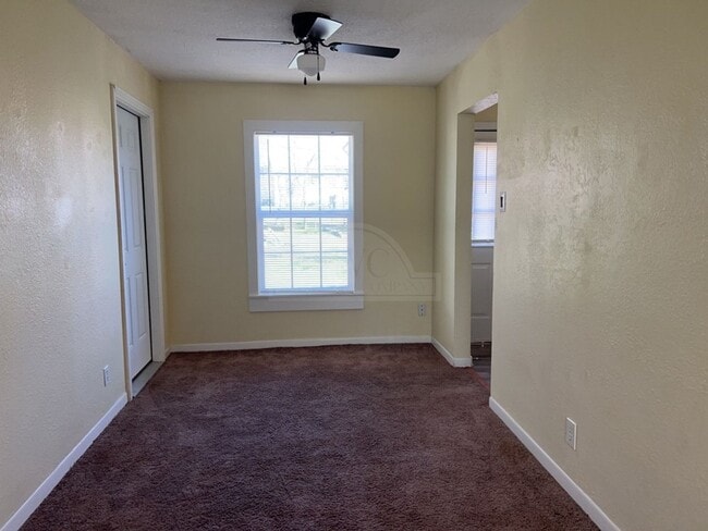 Foto del edificio - 515 W Kern Rd