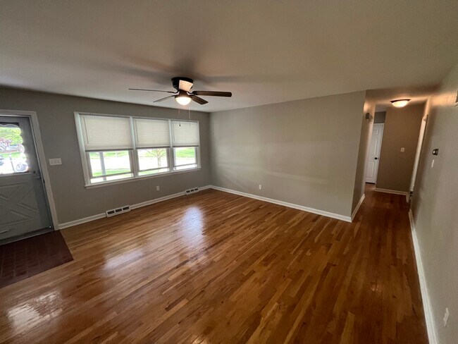 Foto del edificio - 2700 Barnsley Rd