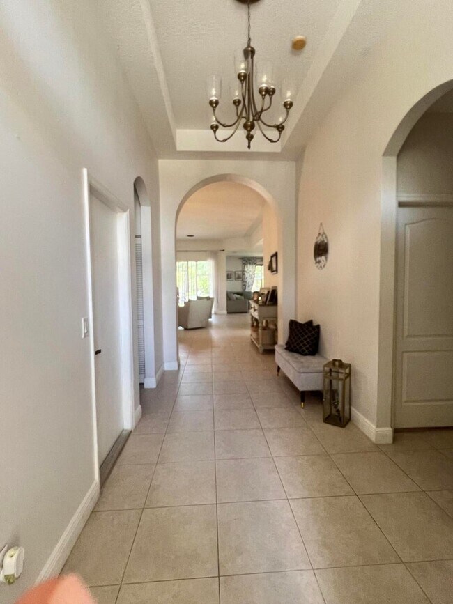 Foto del edificio - 180 Seminole Lakes Dr