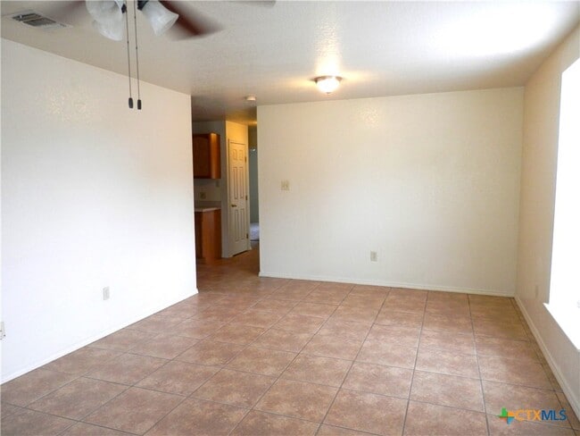 Building Photo - 306 Oelkers Dr