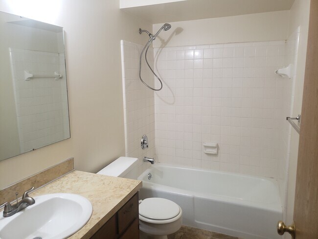 Foto del edificio - 2693 Rosewood St