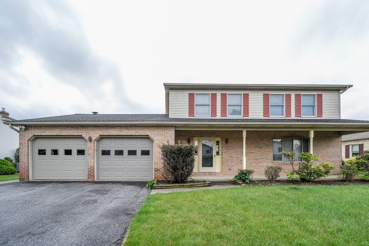 Foto principal - 955 Place Rd