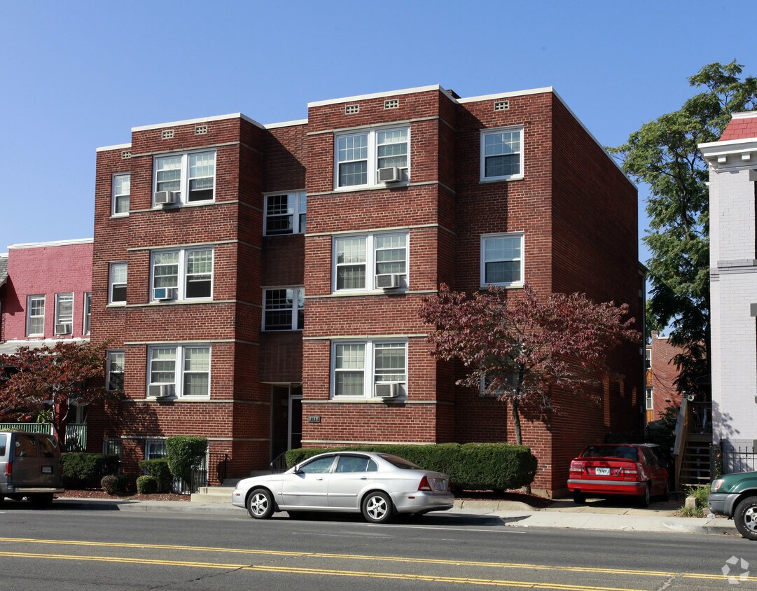 Primary Photo - 3128 Sherman Ave NW