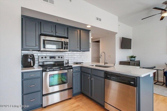 Foto del edificio - 10605 Meeting St