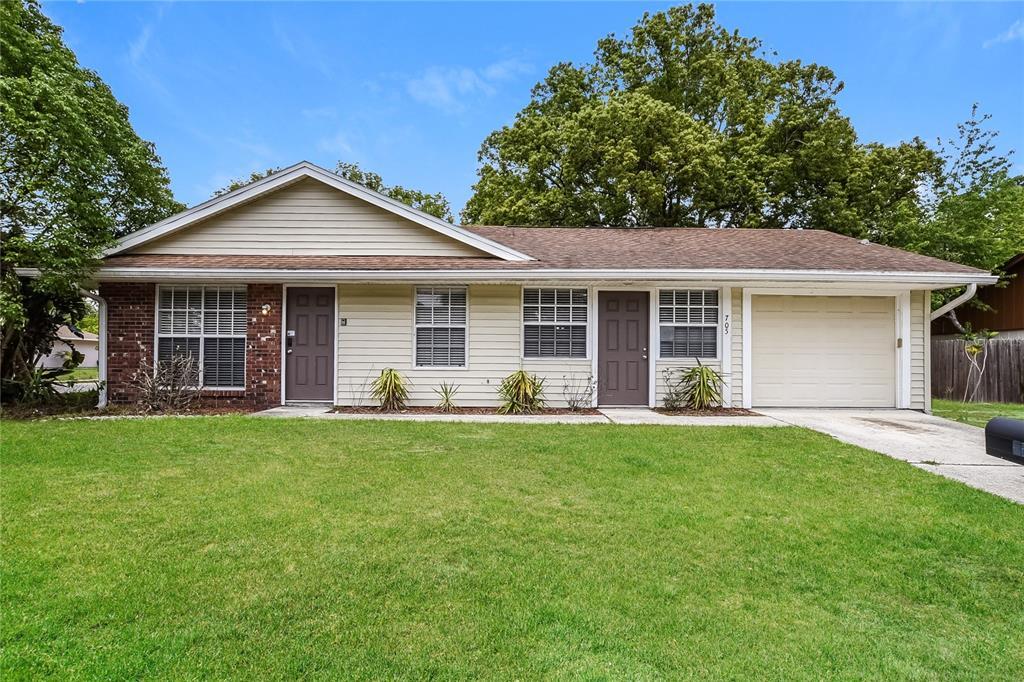 Primary Photo - 705 Woodlawn Dr