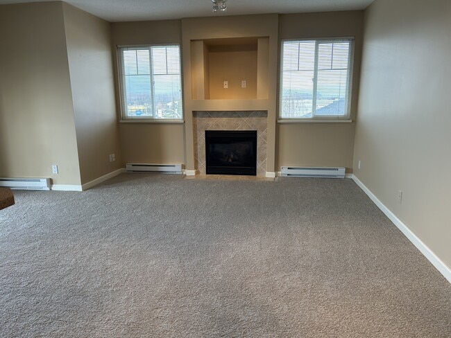 Building Photo - 7556-7556 Topaz Dr