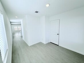 Building Photo - 7730 Lavender Jade Dr