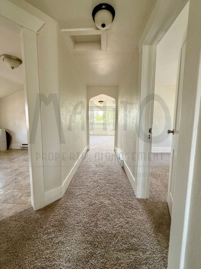 Building Photo - Garland Triplex