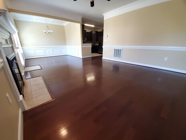 Foto del edificio - 1306 Braybrooke Pl