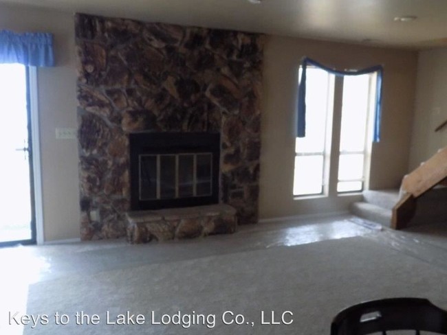 Foto del edificio - 3 br, 2 bath House - 49 Susan Ct