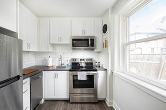 Building Photo - 86 Tisdale St S