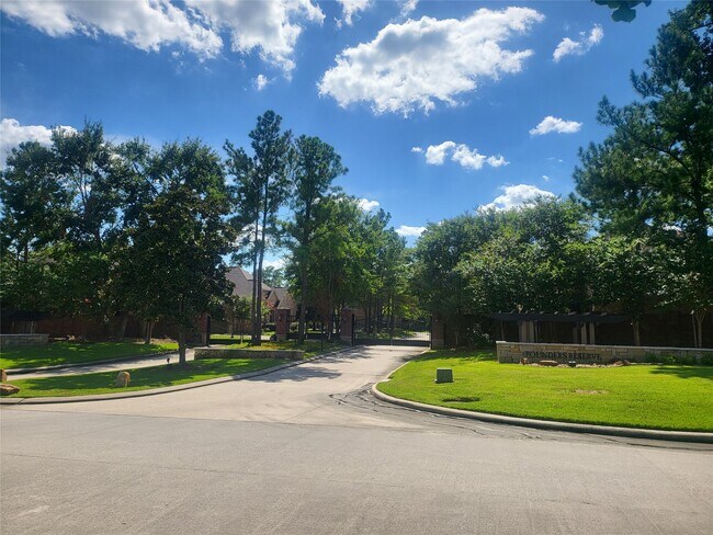 Foto del edificio - 8811 Van Allen Dr
