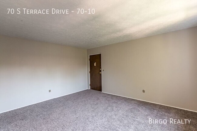 Building Photo - Cozy 1 Bed / 1 Bath APARTMENT in READING!