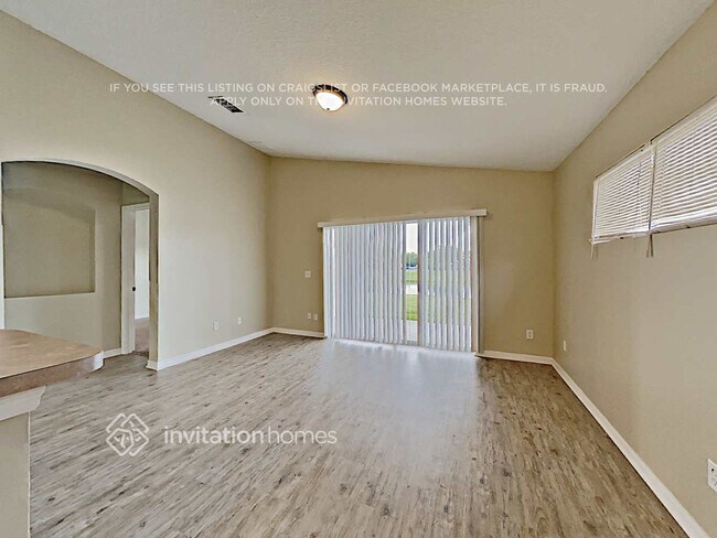 Foto del edificio - 12338 Sophiamarie Loop