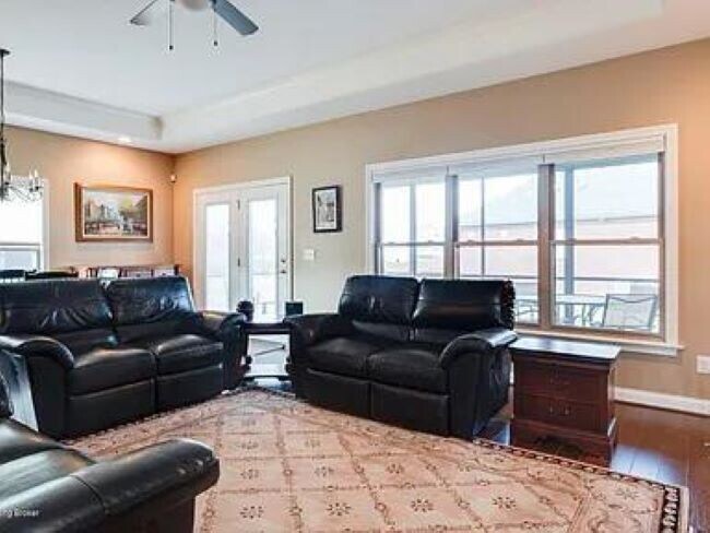 Living - 14509 McKinley Ridge Dr