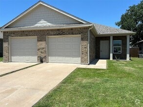 Building Photo - 2717 Ginger Ct