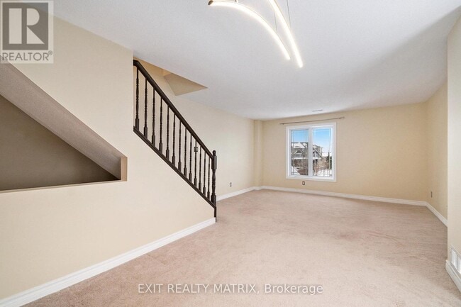 Building Photo - 594 Lakeridge Dr