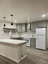 Building Photo - 316 Hardister Dr
