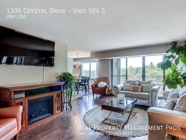 Building Photo - Luxurious Crystal City Condo! Walk to Metro!