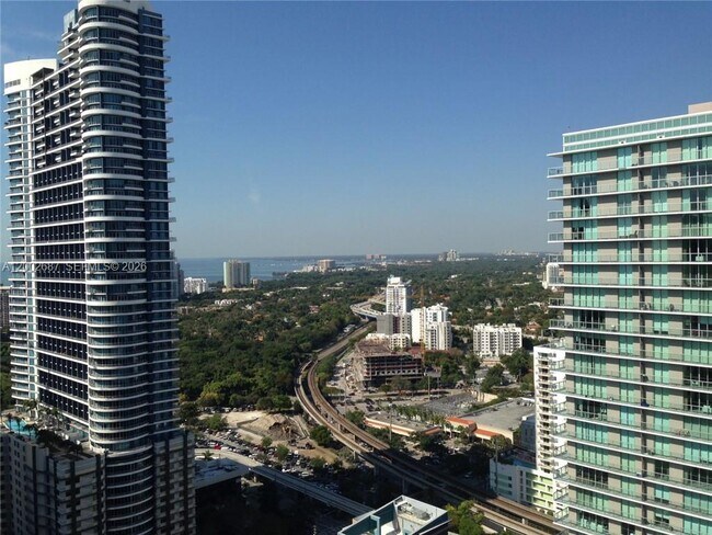 Building Photo - 1100 S Miami Ave