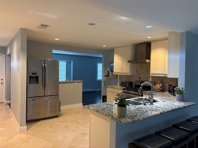Building Photo - 11703 Triola Ln
