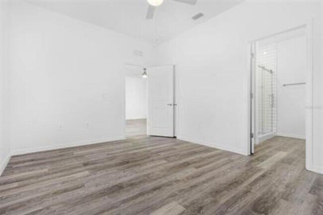 Foto del edificio - 133-135 Hightower Ave S