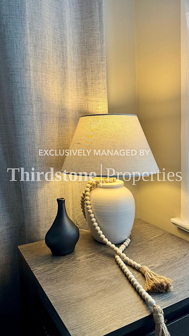 Foto del edificio - 2518 Dellwood Ave