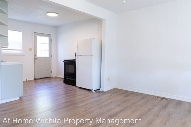 Building Photo - 2 br, 1 bath House - 517 N St Paul