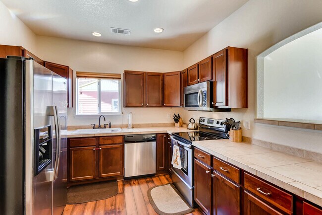 Foto del edificio - 1819 Aspen Meadows Cir