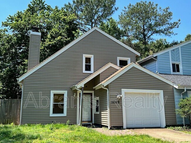 Building Photo - 1840 Delaney St