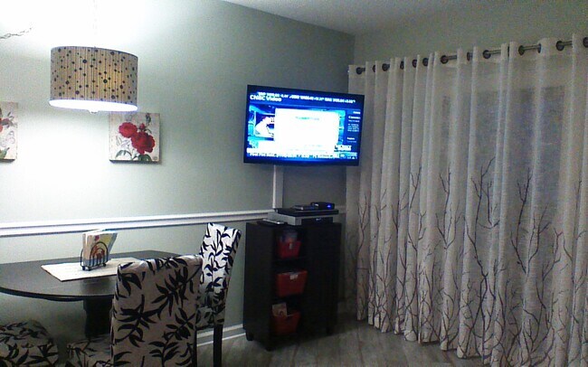 Foto del edificio - 1601 Carolina Beach Ave N