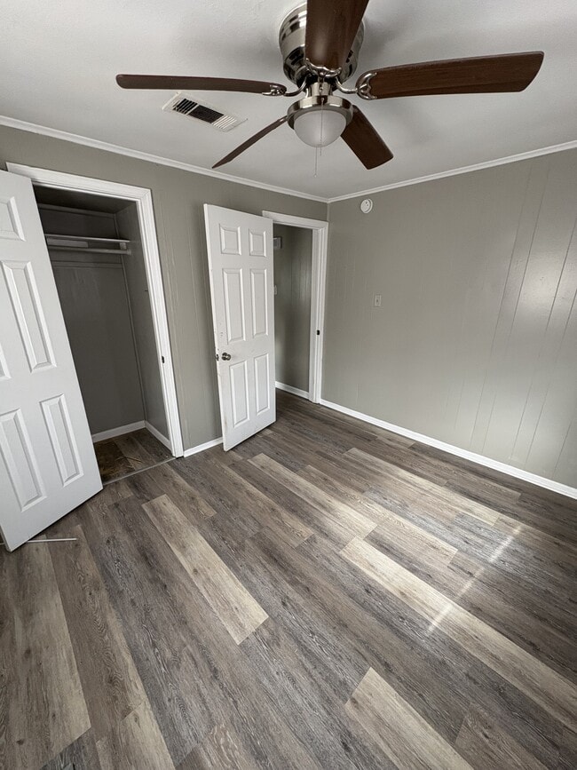 Building Photo - 1403 Eugene St