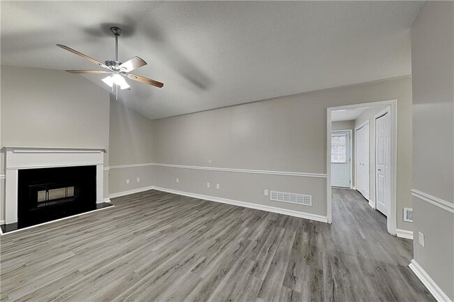 Building Photo - 35 Amber Trce