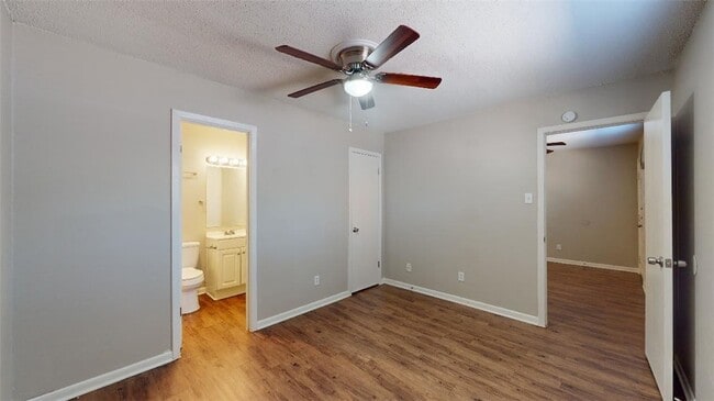 Building Photo - 500 Foch St